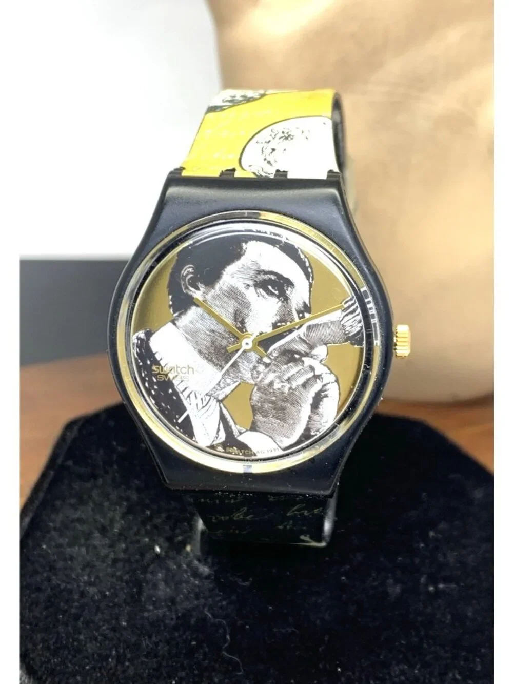 Swatch Unisex Watch GB148 Baiser D'Anton Swiss Quartz Vintage 1991 Rubber Strap